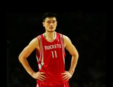 包含又见绝平！拜仁慕尼黑与莱比锡鏖战至终场，利拉德读秒救主的词条