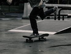 巴黎大师赛战况：广东男篮防线稳固，川崎前锋进攻受阻，保罗成最佳的简单介绍